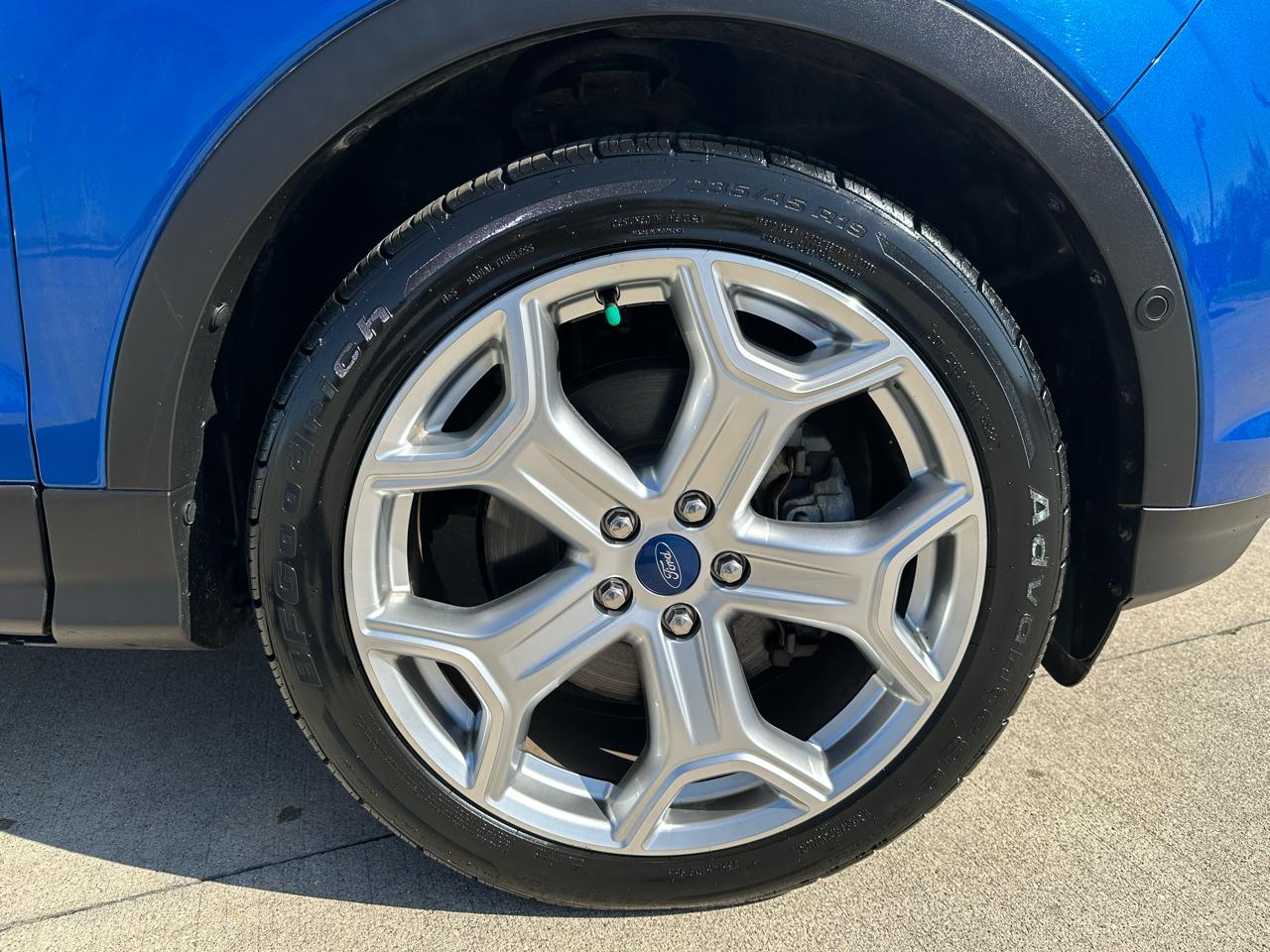 Ford Escape Titanium FWD 2019