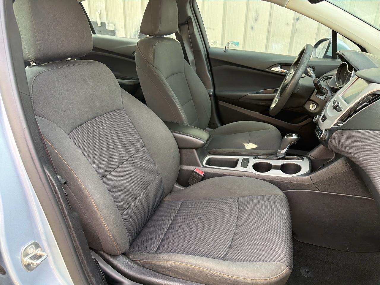 Chevrolet Cruze 4dr Sdn 1.4L LS w/1SB 2017