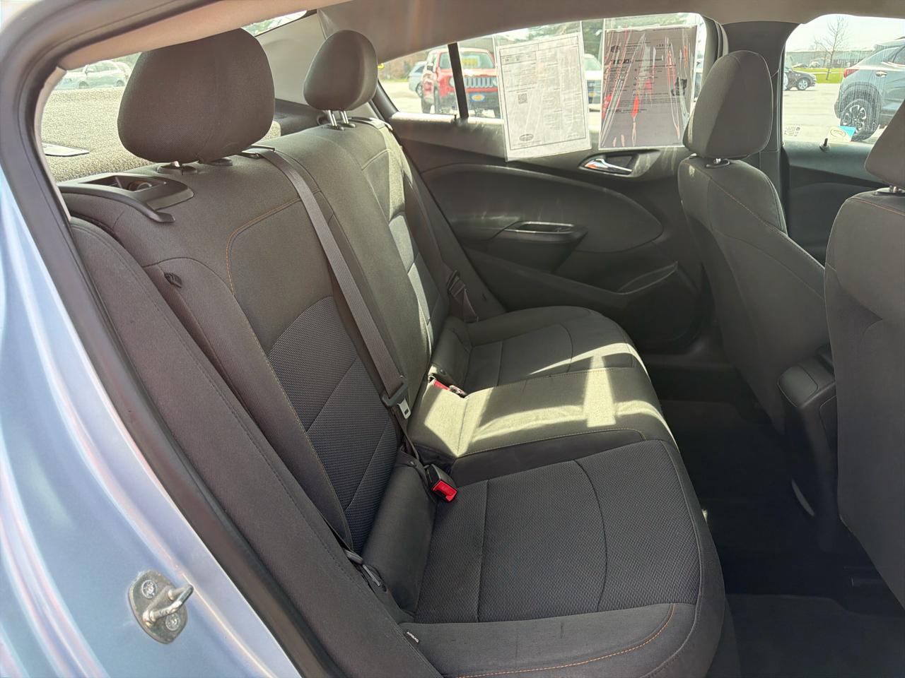 Chevrolet Cruze 4dr Sdn 1.4L LS w/1SB 2017