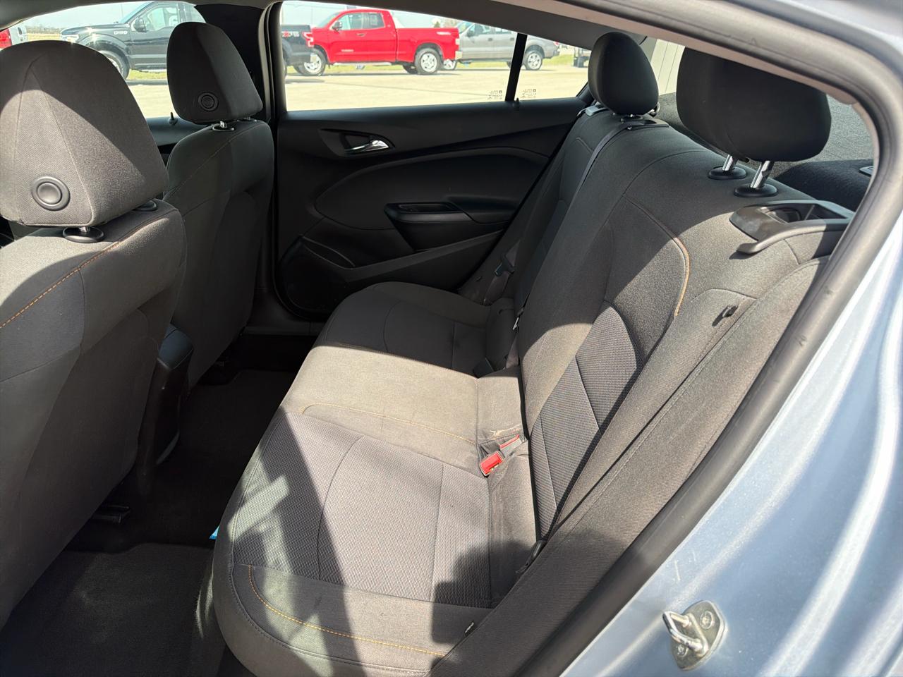 Chevrolet Cruze 4dr Sdn 1.4L LS w/1SB 2017