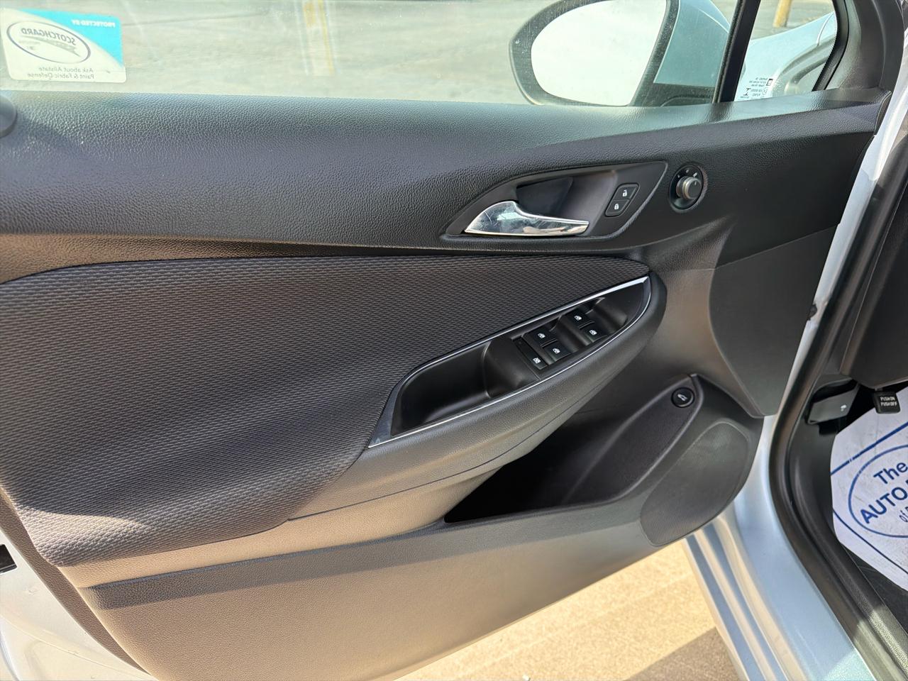 Chevrolet Cruze 4dr Sdn 1.4L LS w/1SB 2017