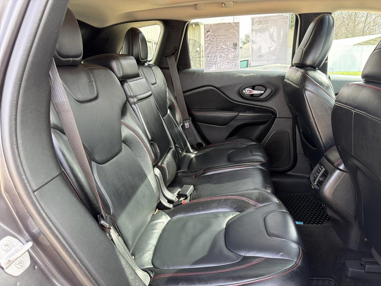 Jeep Cherokee 4WD 4dr Trailhawk 2015