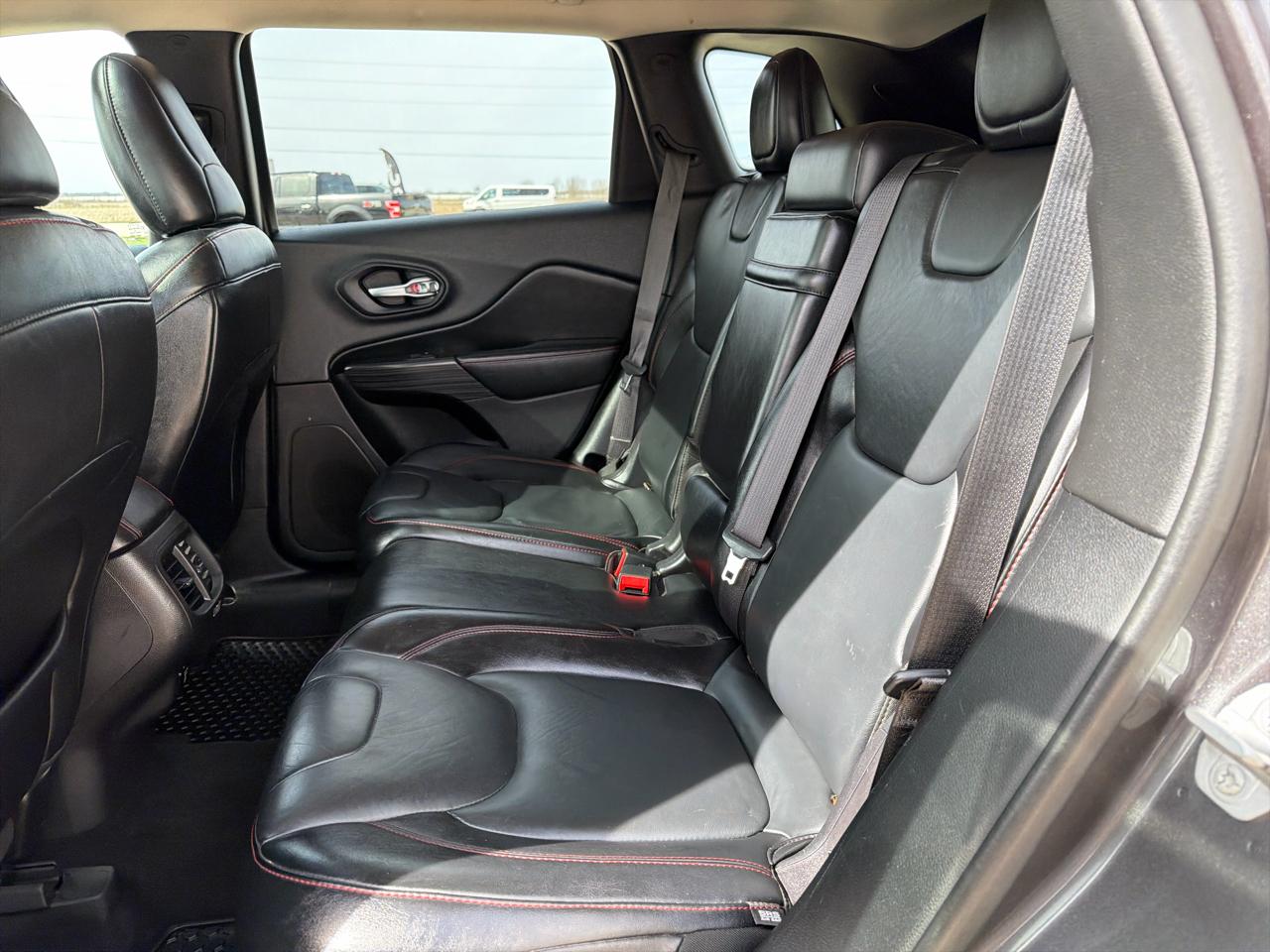 Jeep Cherokee 4WD 4dr Trailhawk 2015