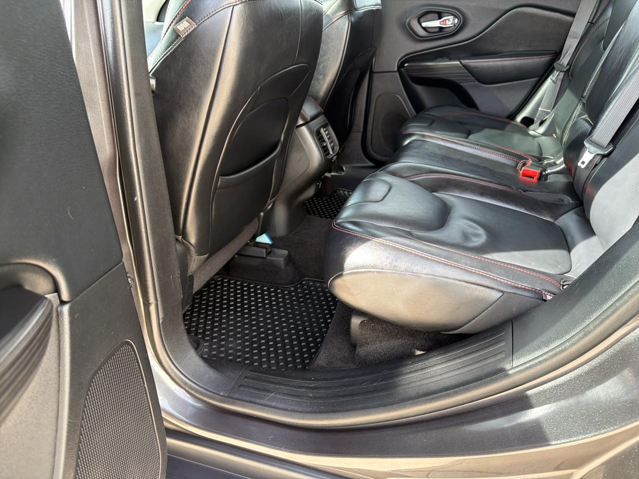 Jeep Cherokee 4WD 4dr Trailhawk 2015