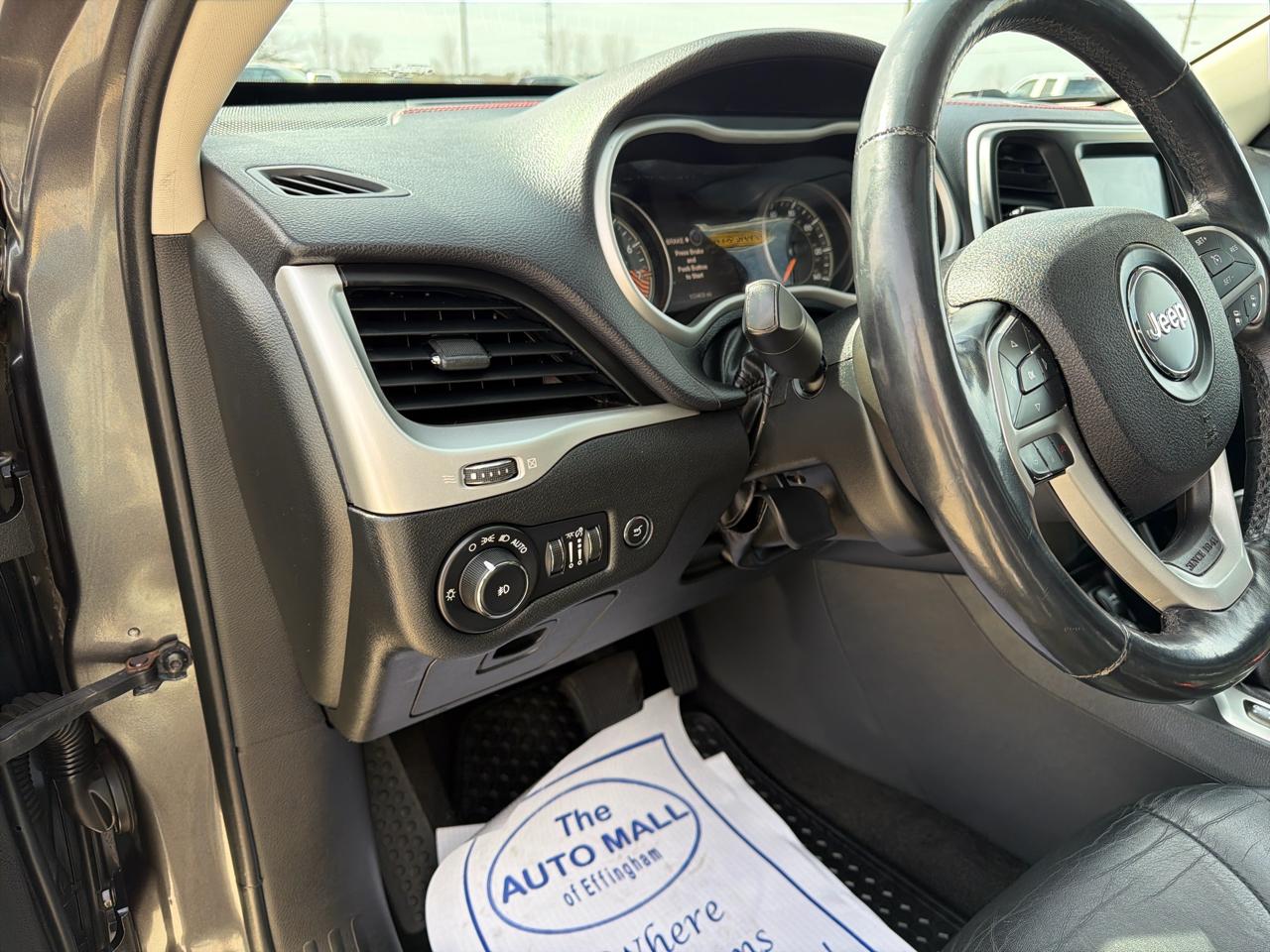 Jeep Cherokee 4WD 4dr Trailhawk 2015