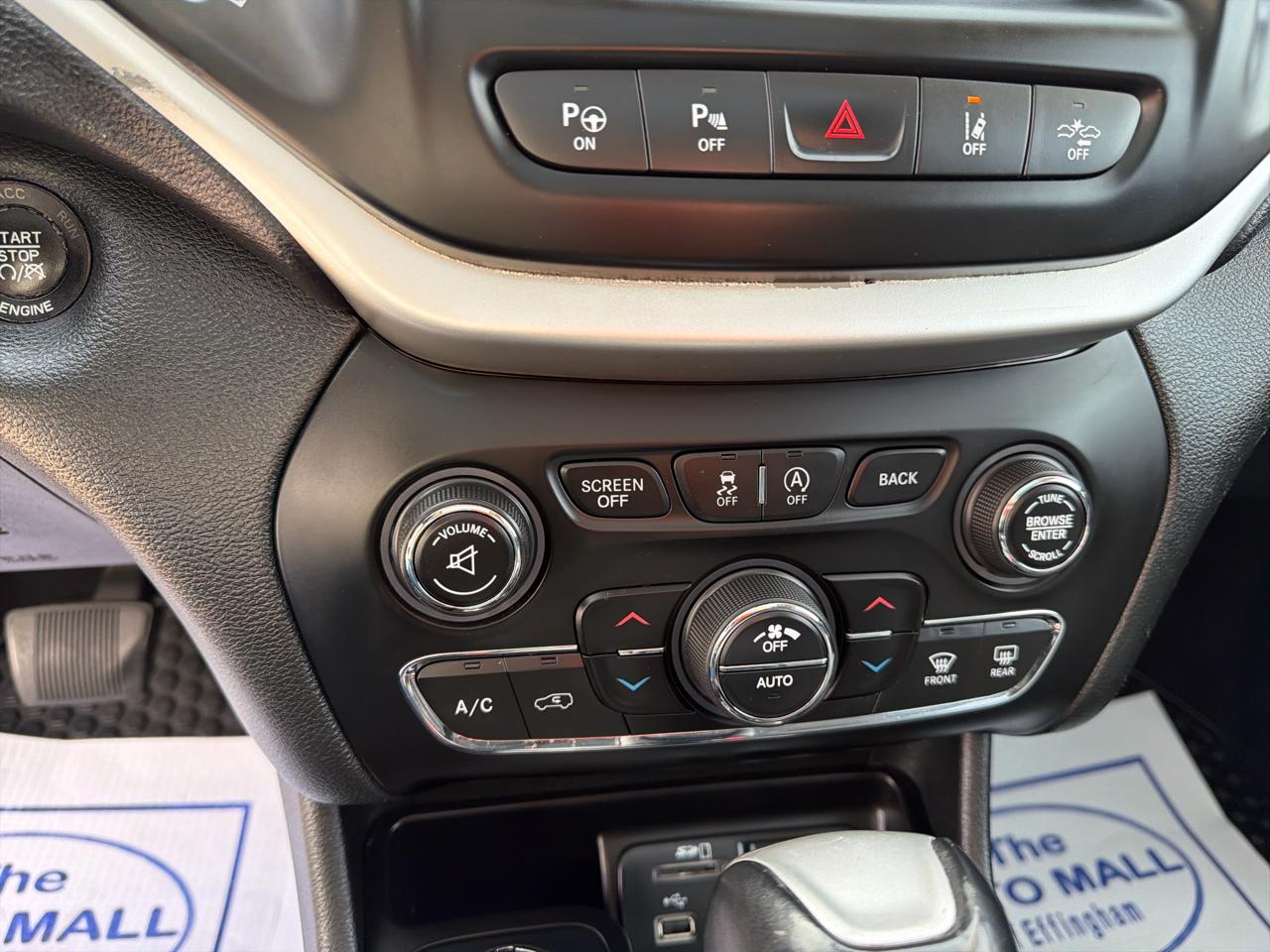 Jeep Cherokee 4WD 4dr Trailhawk 2015