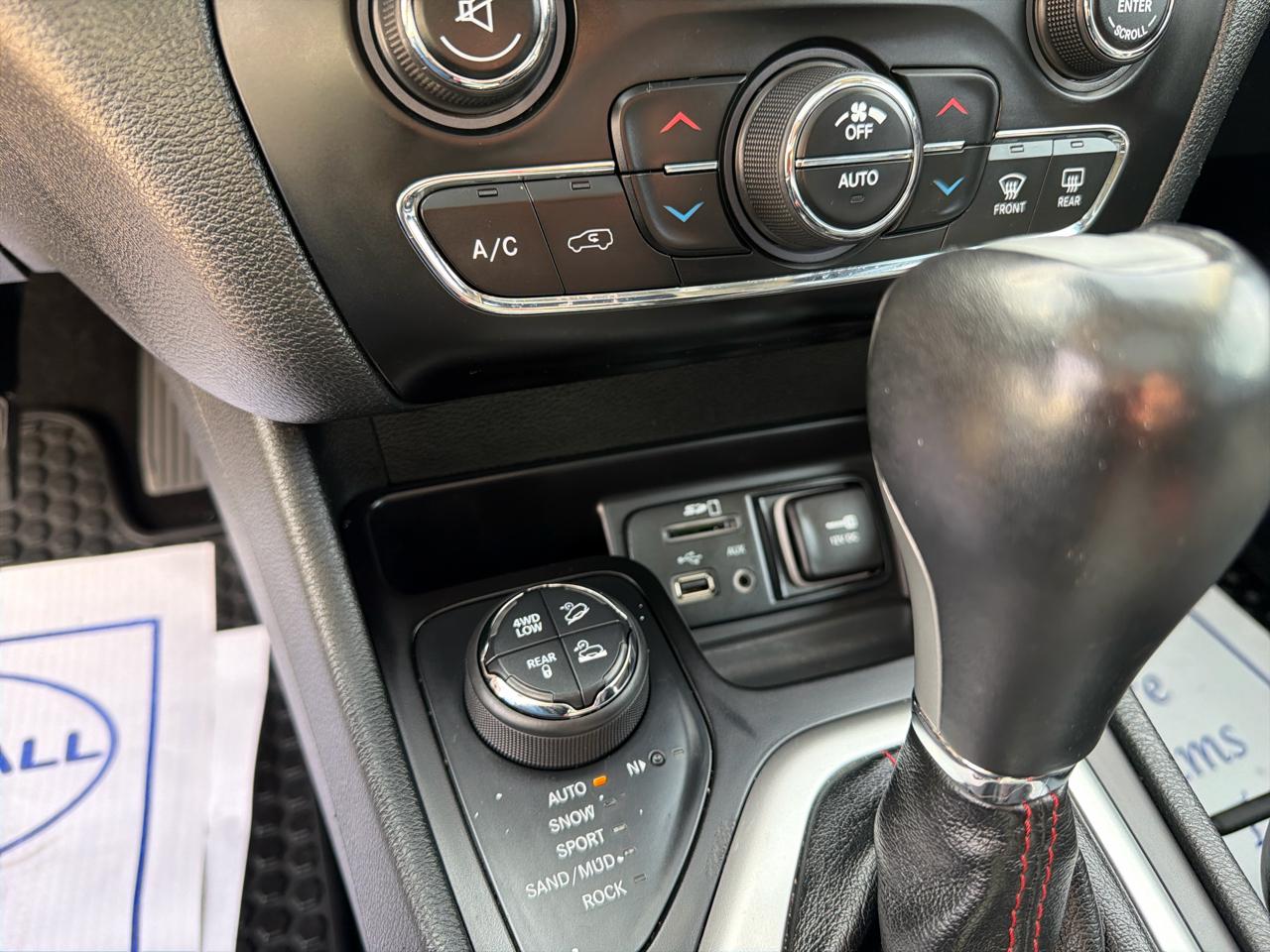 Jeep Cherokee 4WD 4dr Trailhawk 2015