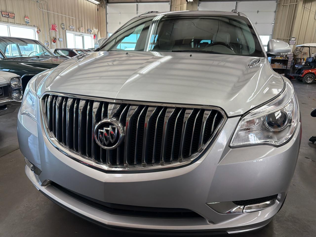 Buick Enclave FWD 4dr Leather 2014