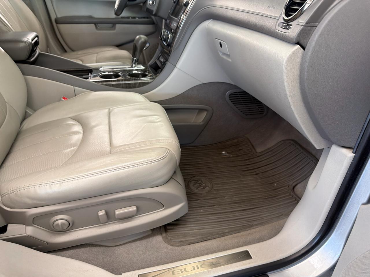 Buick Enclave FWD 4dr Leather 2014