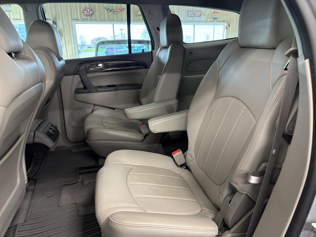Buick Enclave FWD 4dr Leather 2014