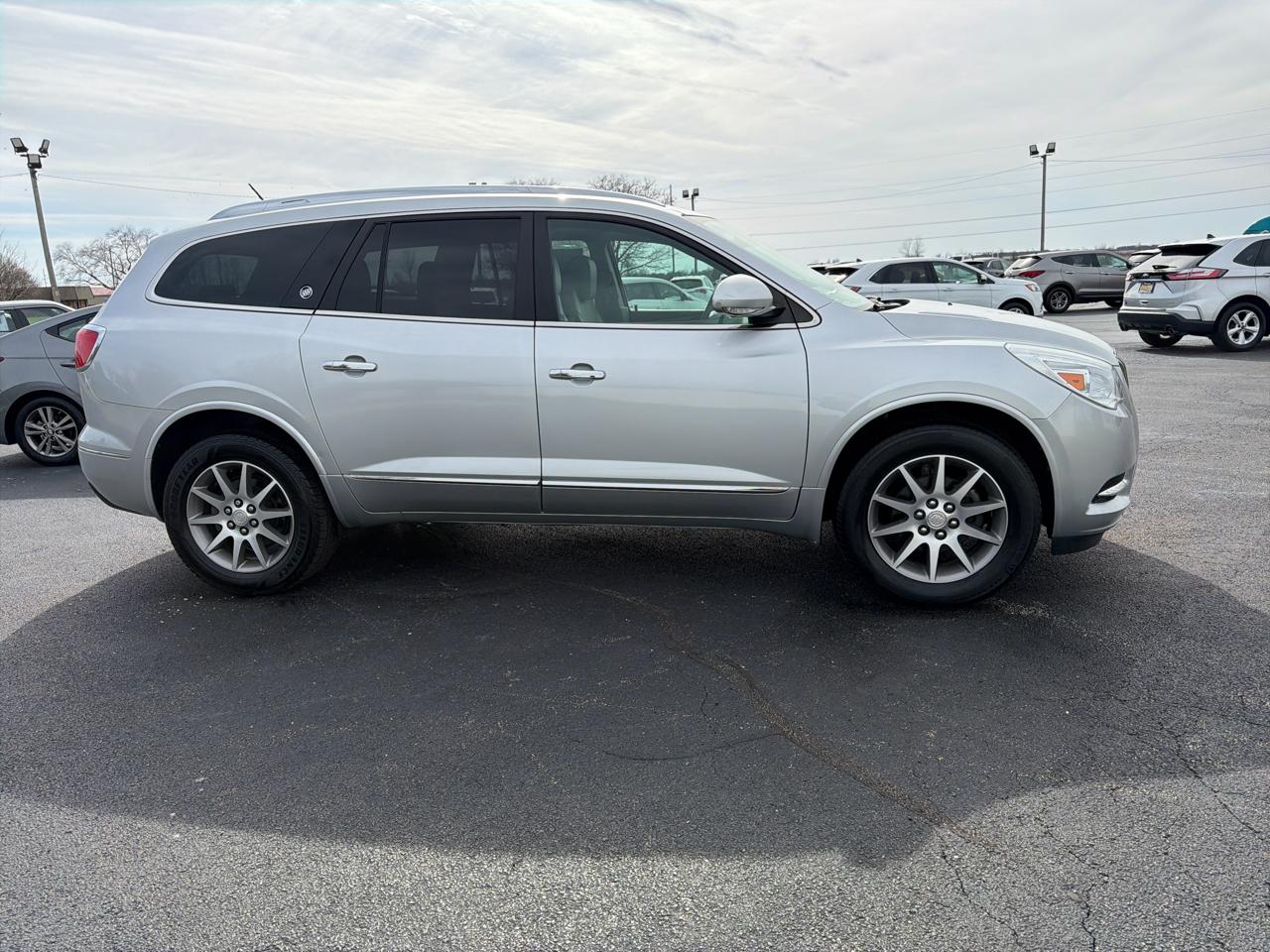 Buick Enclave FWD 4dr Leather 2014