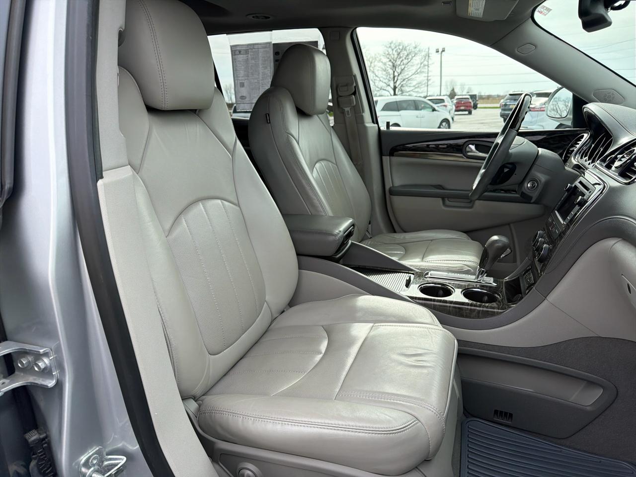 Buick Enclave FWD 4dr Leather 2014