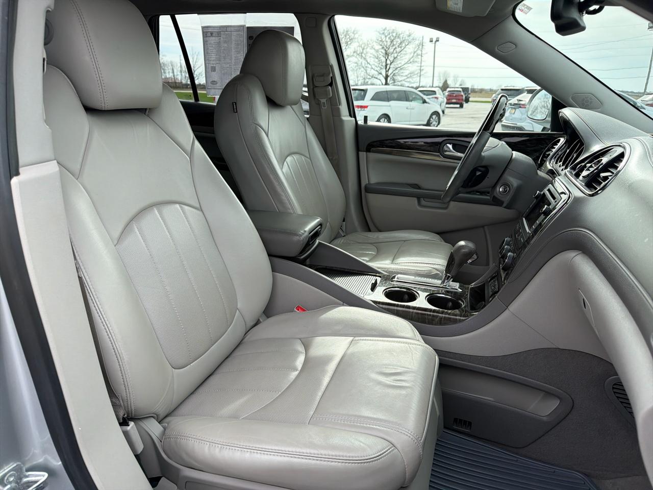 Buick Enclave FWD 4dr Leather 2014