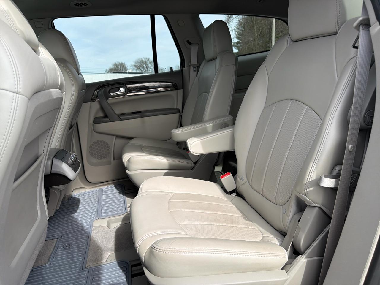 Buick Enclave FWD 4dr Leather 2014