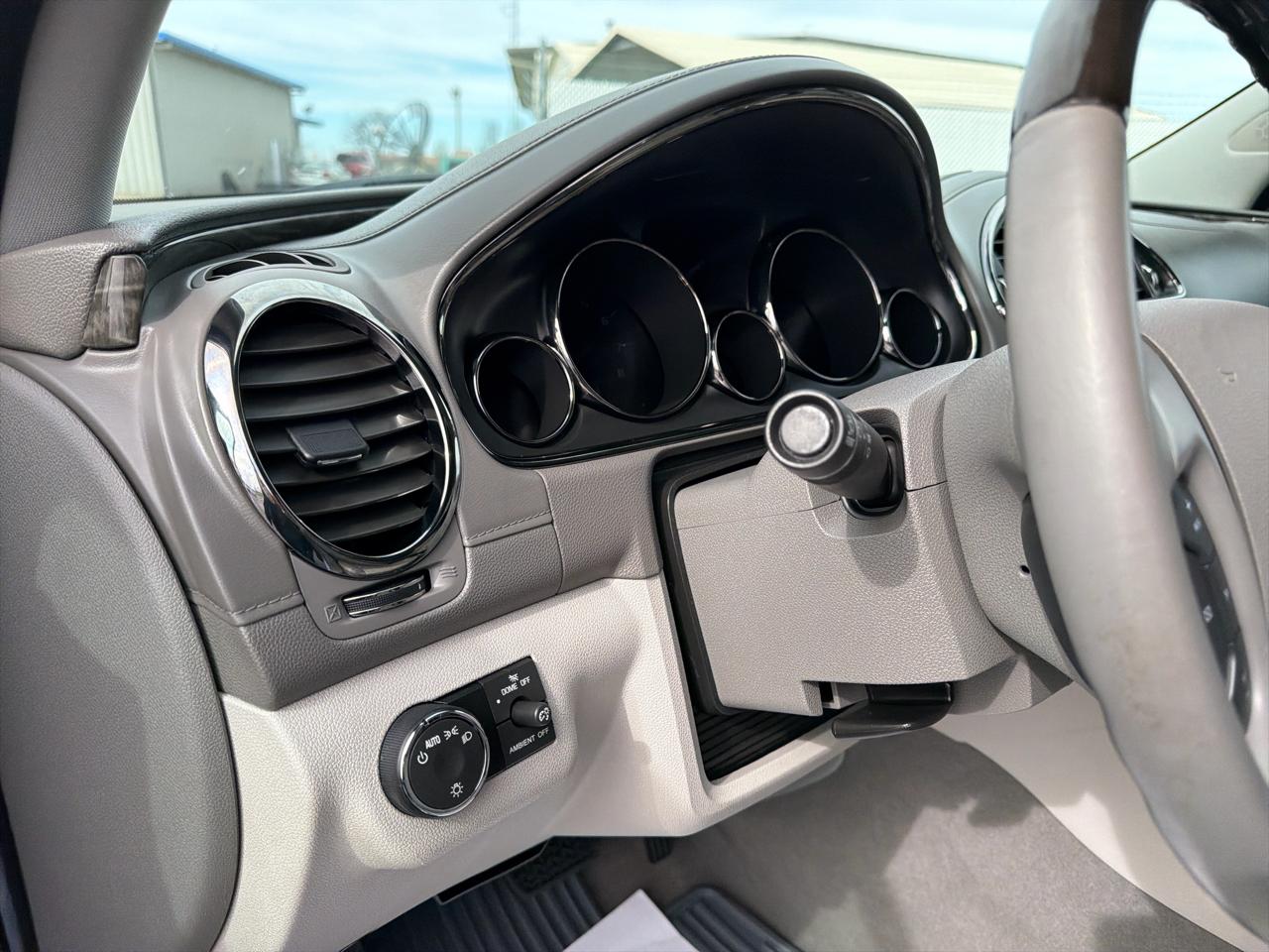 Buick Enclave FWD 4dr Leather 2014