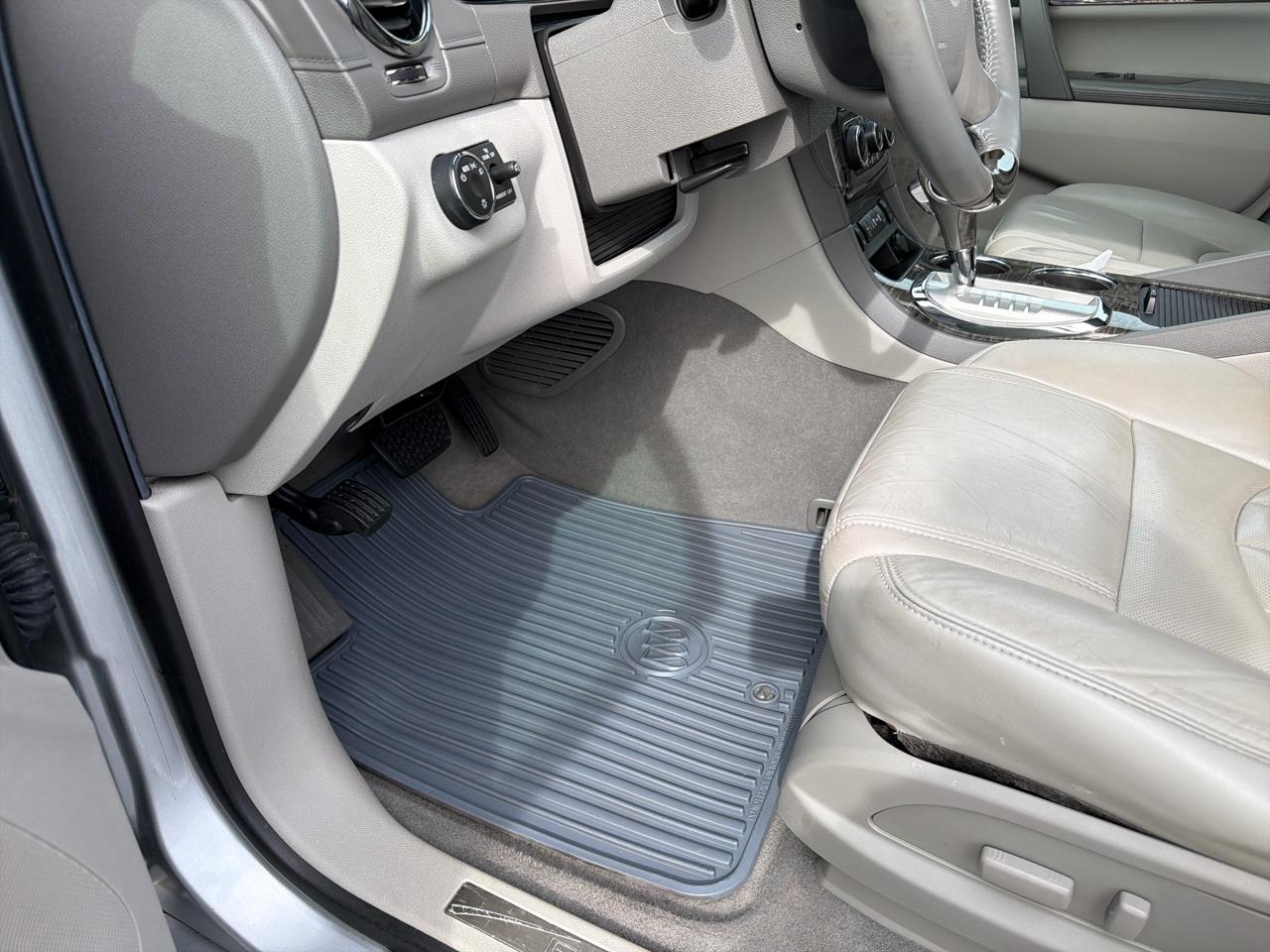 Buick Enclave FWD 4dr Leather 2014