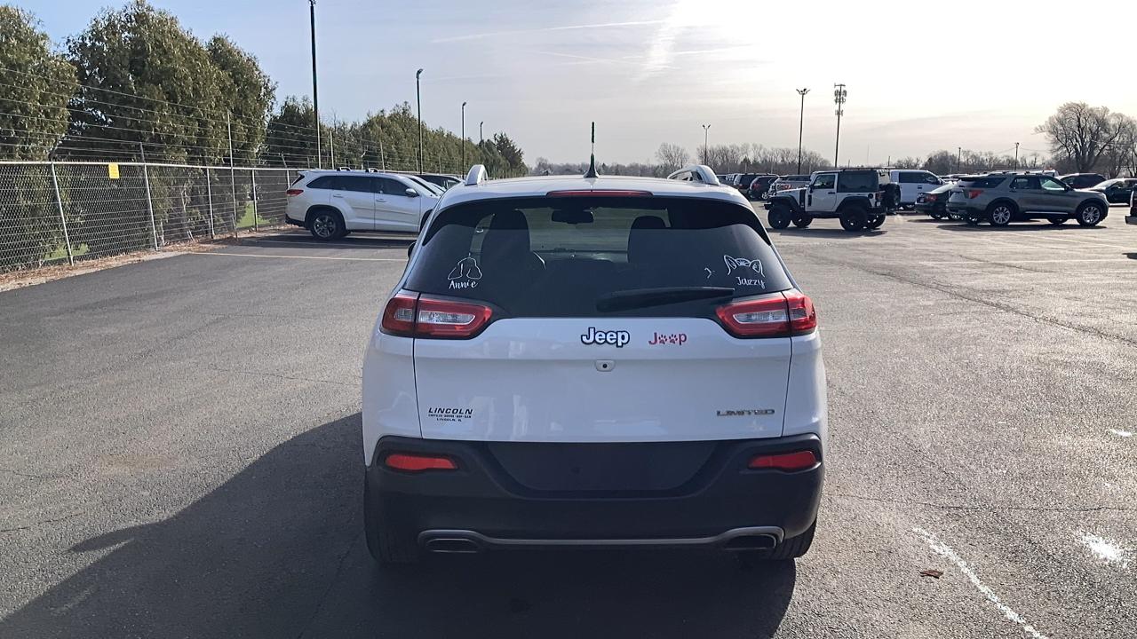 Jeep Cherokee FWD 4dr Limited 2015