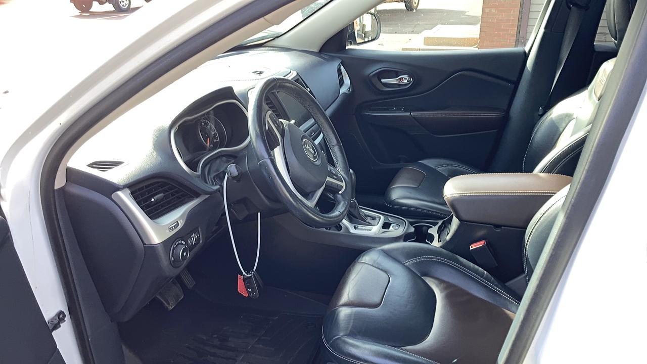 Jeep Cherokee FWD 4dr Limited 2015