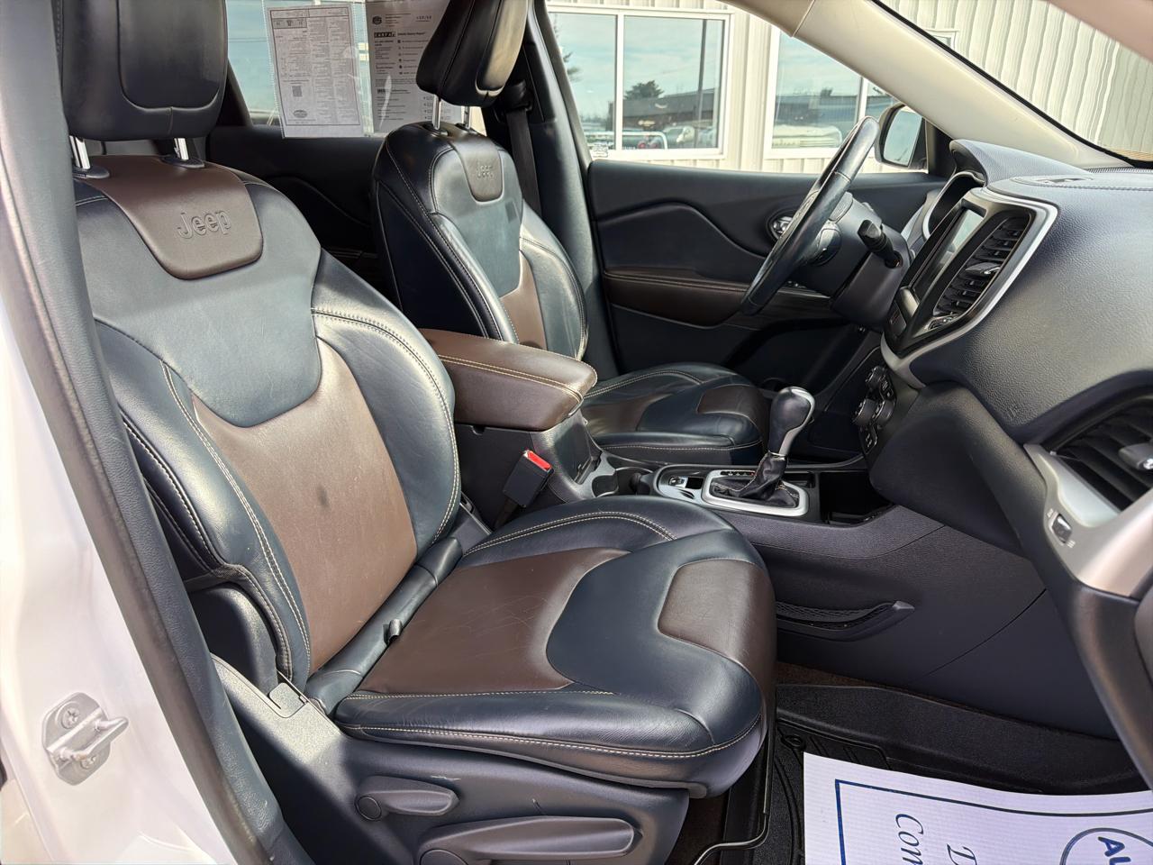 Jeep Cherokee FWD 4dr Limited 2015