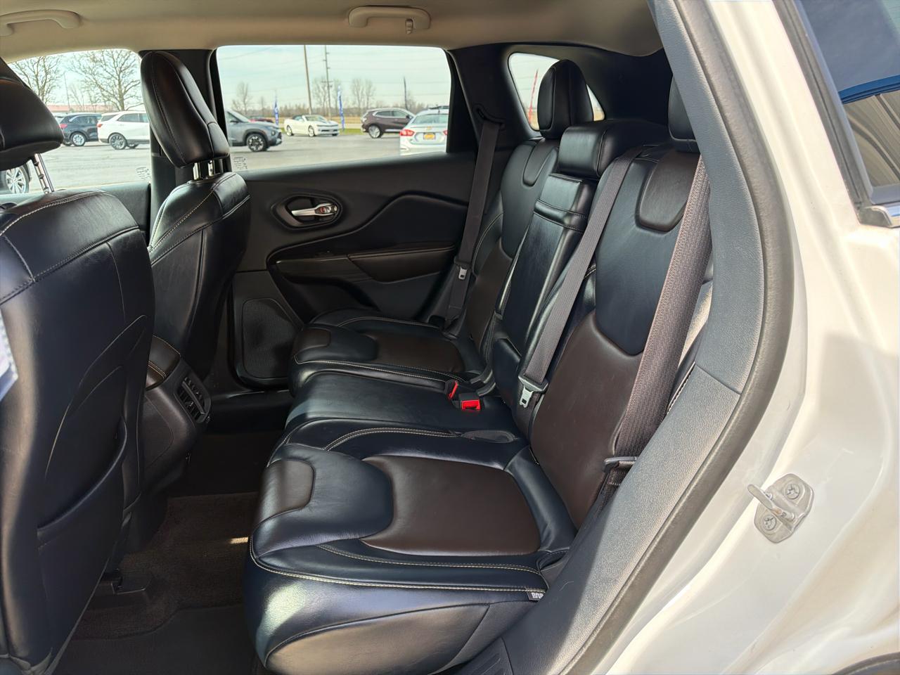 Jeep Cherokee FWD 4dr Limited 2015