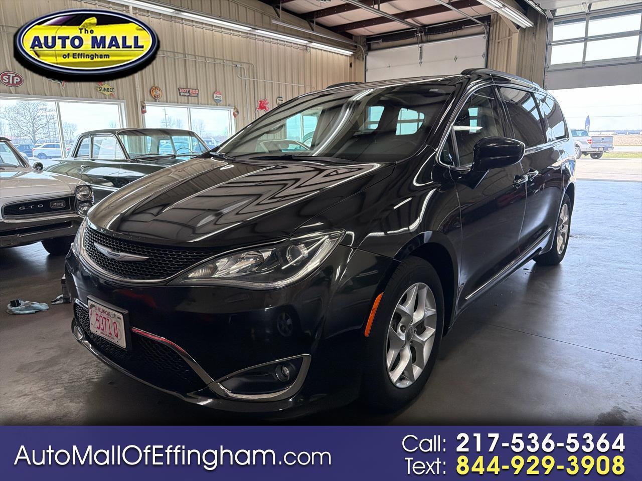 2017 Chrysler Pacifica Touring-L FWD