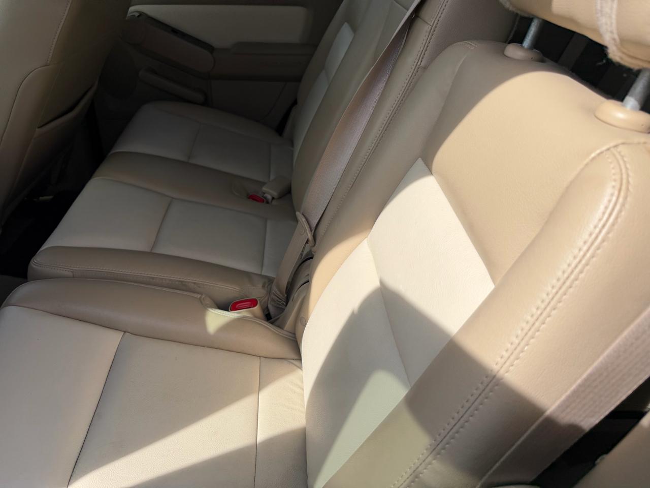 Ford Explorer 4WD 4dr V6 Limited 2007