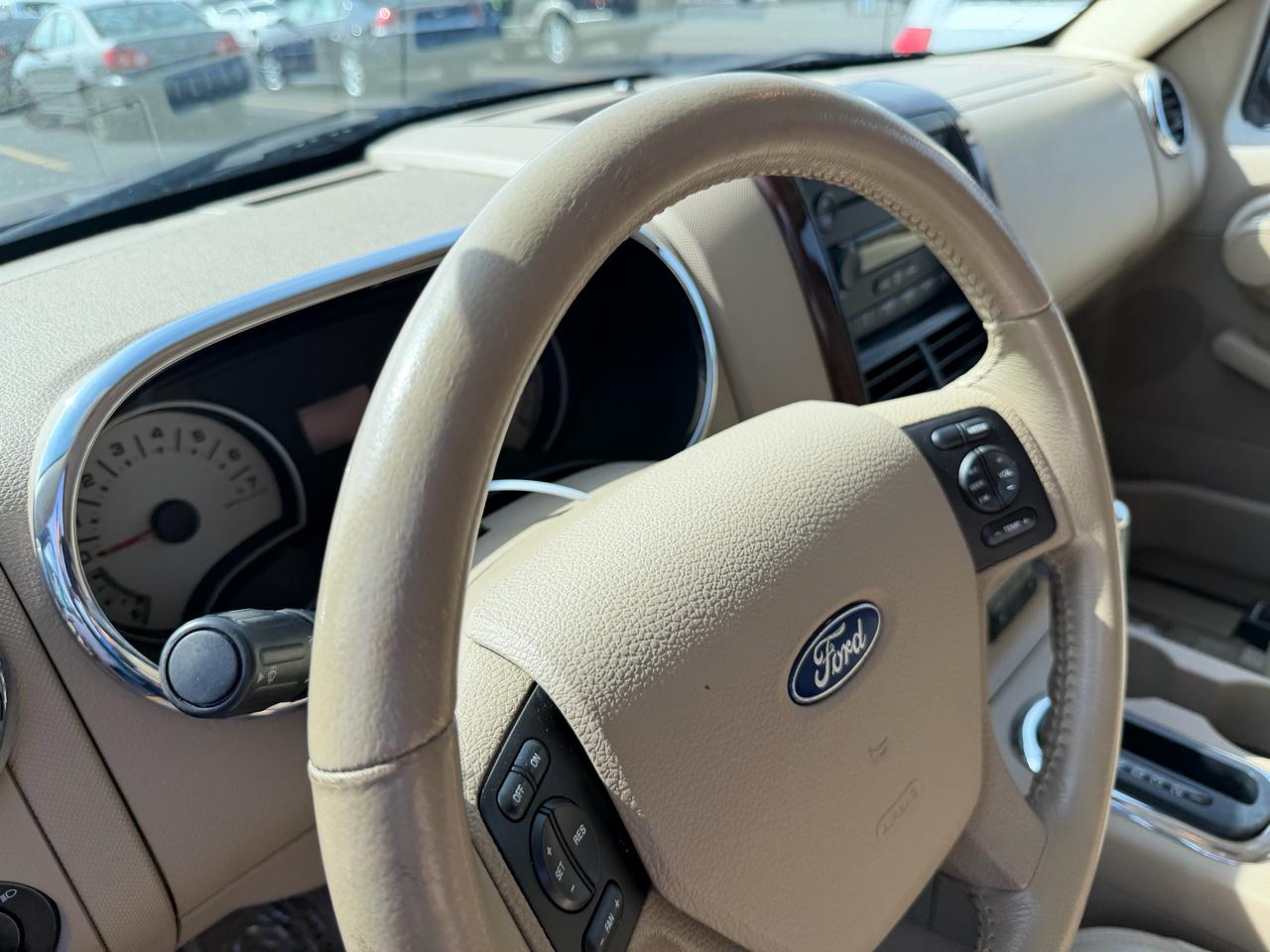 Ford Explorer 4WD 4dr V6 Limited 2007