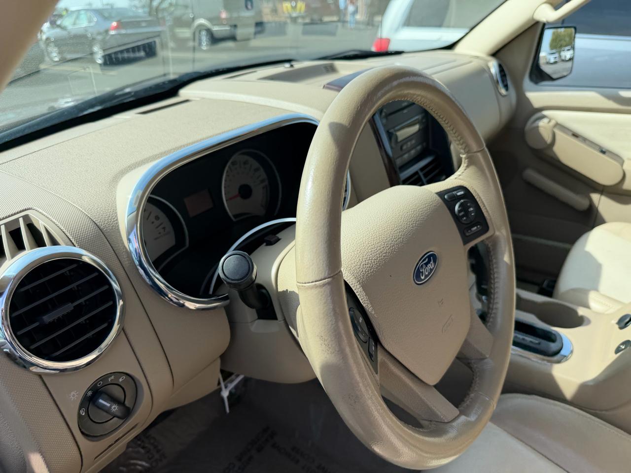 Ford Explorer 4WD 4dr V6 Limited 2007