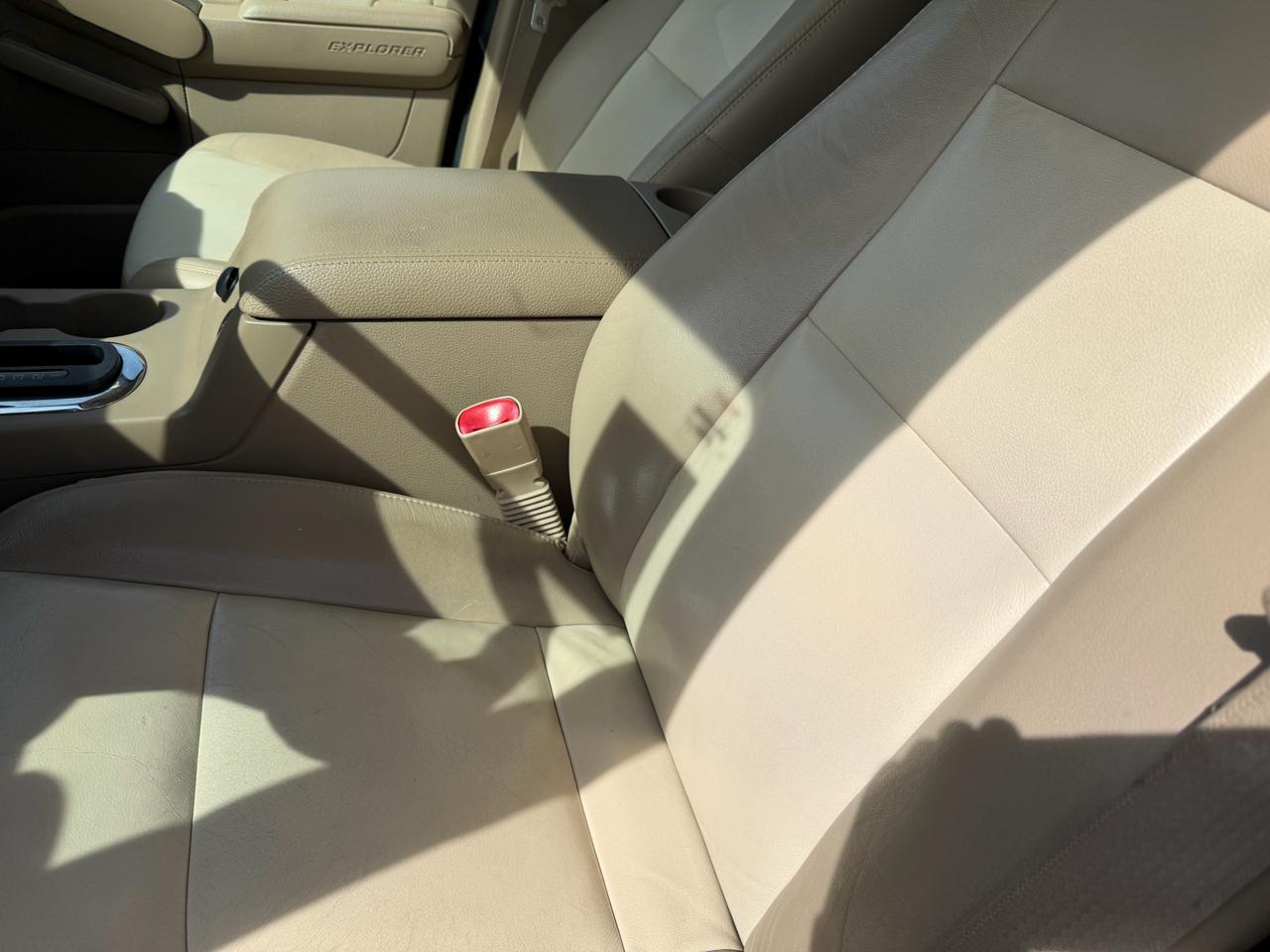 Ford Explorer 4WD 4dr V6 Limited 2007