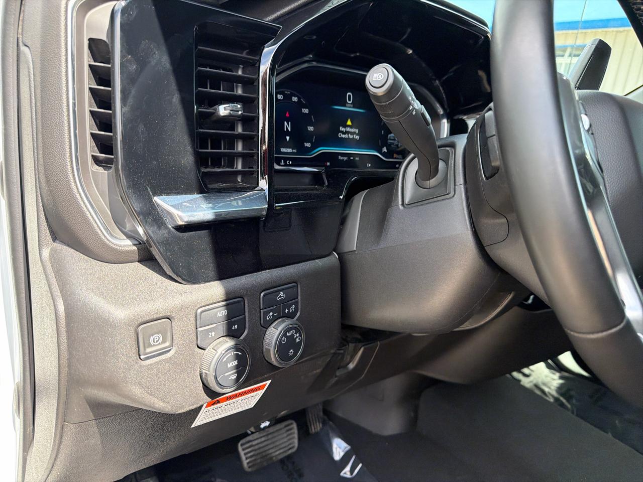 Chevrolet Silverado 1500 4WD Crew Cab 147" LT w/1LT 2023