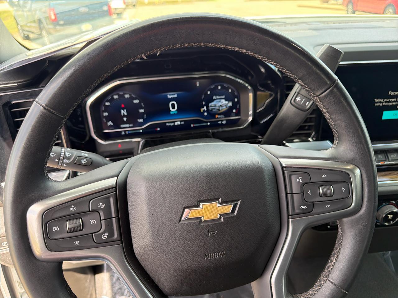 Chevrolet Silverado 1500 4WD Crew Cab 147" LT w/1LT 2023