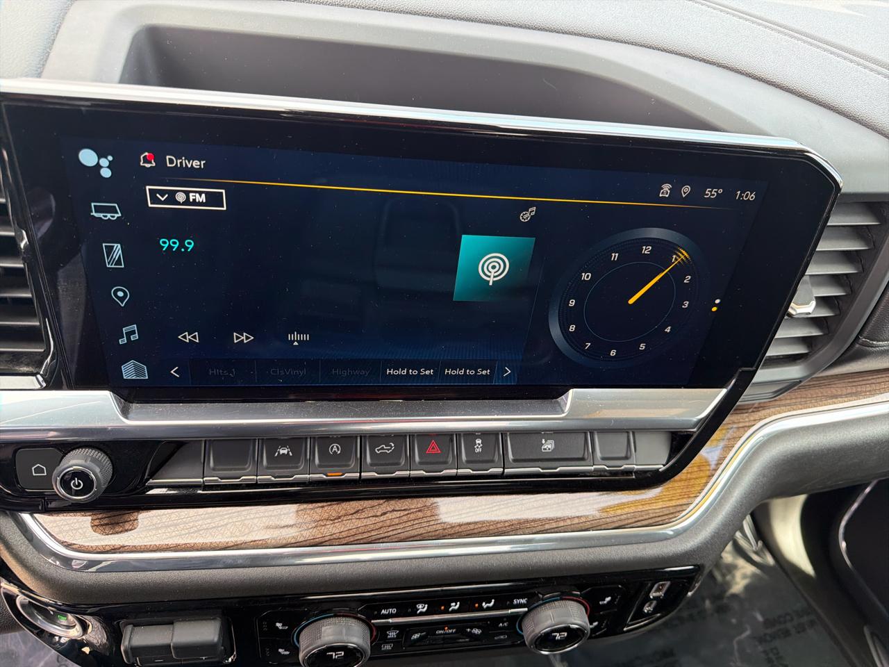 Chevrolet Silverado 1500 4WD Crew Cab 147" LT w/1LT 2023