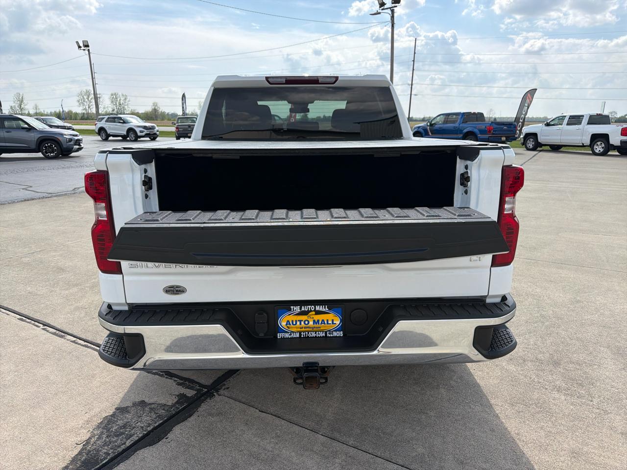 Chevrolet Silverado 1500 4WD Crew Cab 147" LT w/1LT 2023