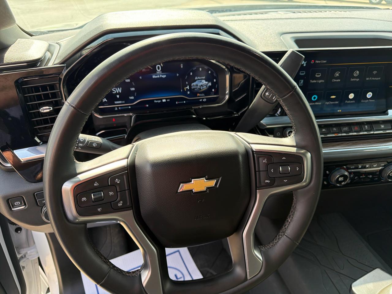 Chevrolet Silverado 1500 4WD Crew Cab 147" LT w/1LT 2023