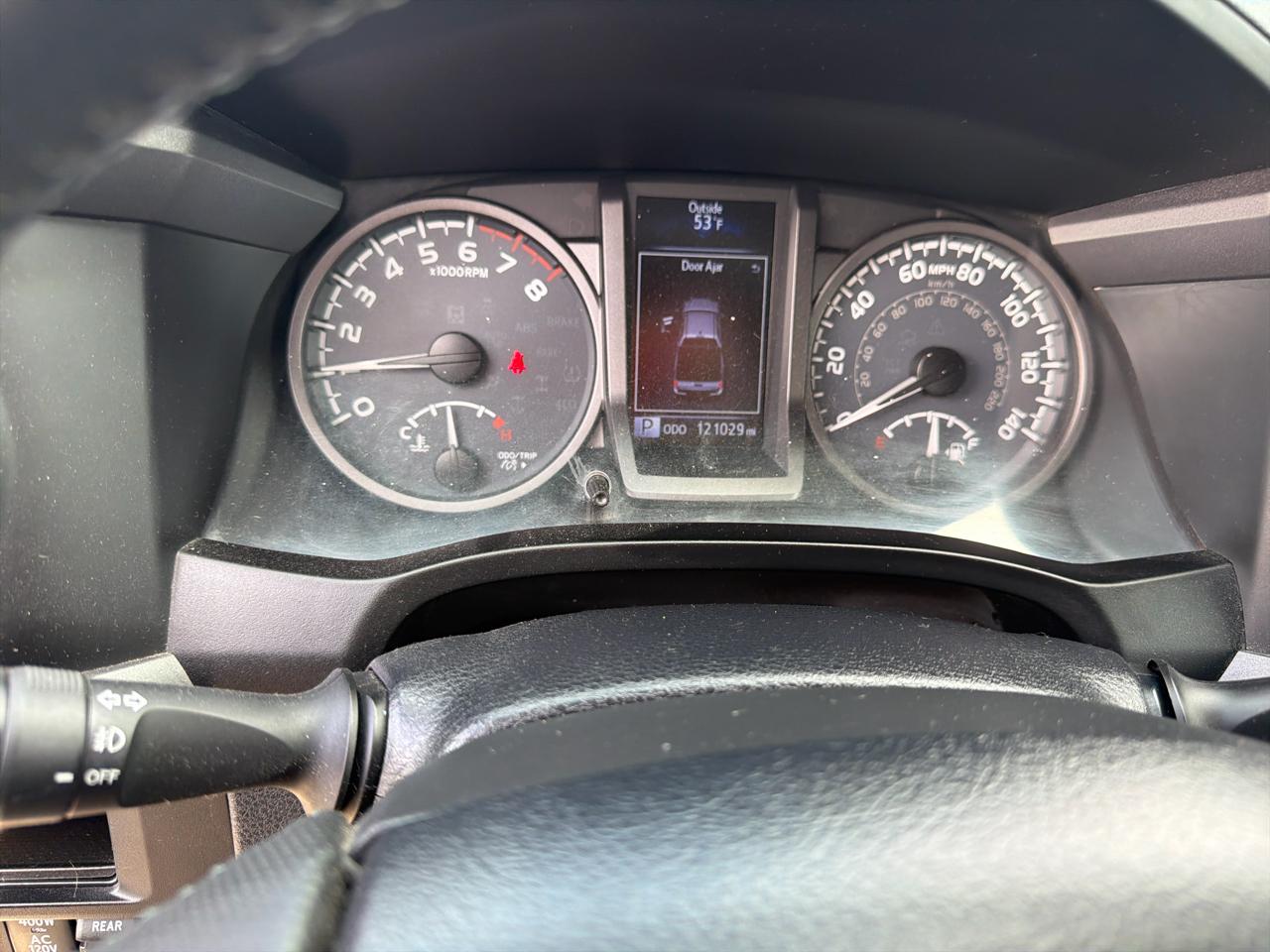 Toyota Tacoma 4WD Double Cab V6 AT TRD Off Road (Natl) 2017