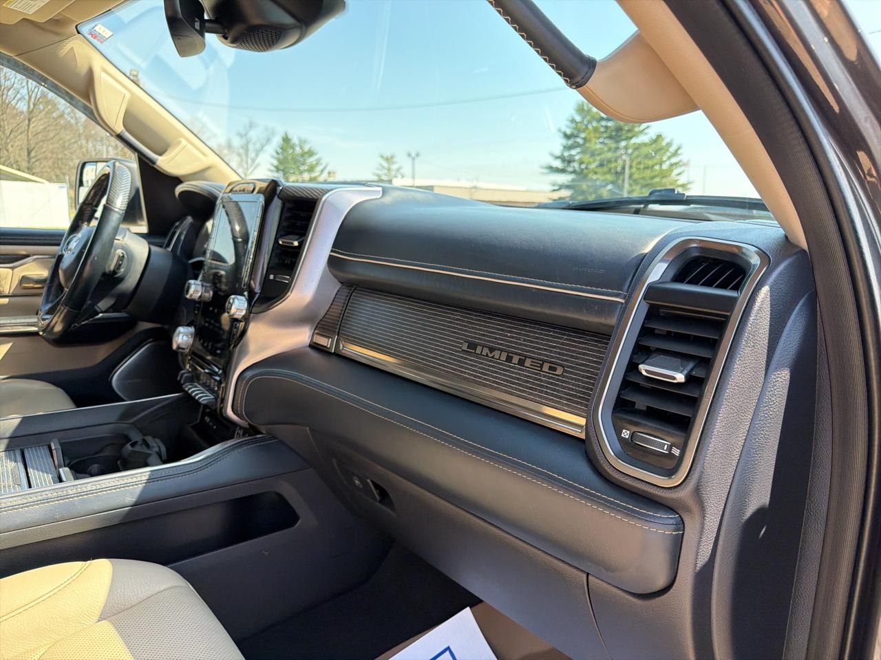 RAM 1500 Limited 4x4 Crew Cab 5'7" Box 2019