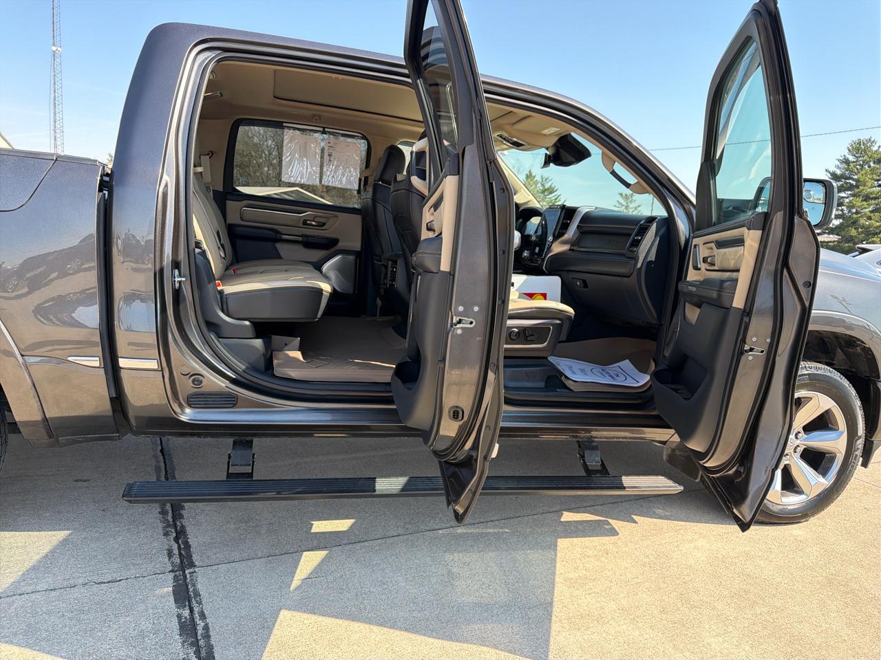 RAM 1500 Limited 4x4 Crew Cab 5'7" Box 2019