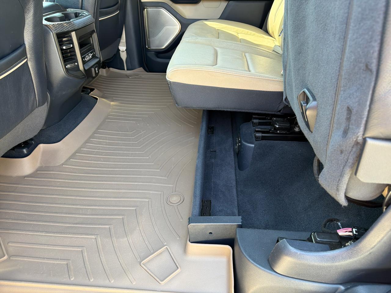 RAM 1500 Limited 4x4 Crew Cab 5'7" Box 2019