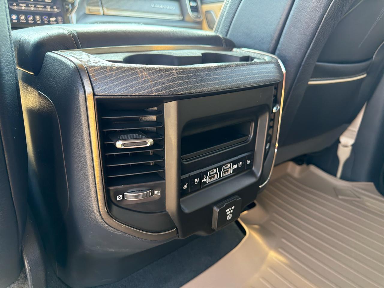 RAM 1500 Limited 4x4 Crew Cab 5'7" Box 2019