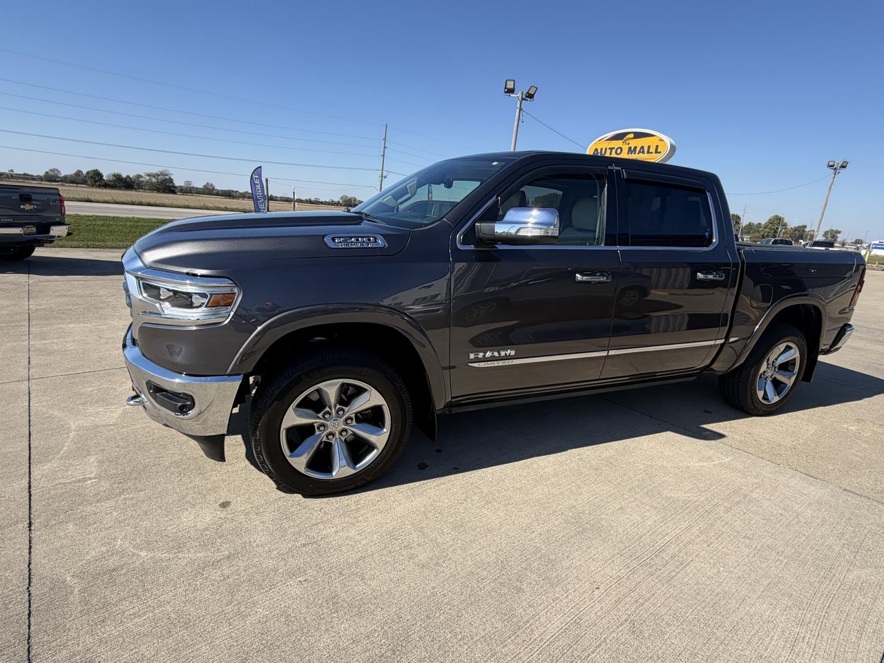 RAM 1500 Limited 4x4 Crew Cab 5'7" Box 2019