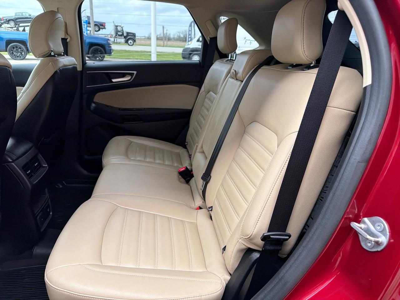 Ford Edge SEL FWD 2019