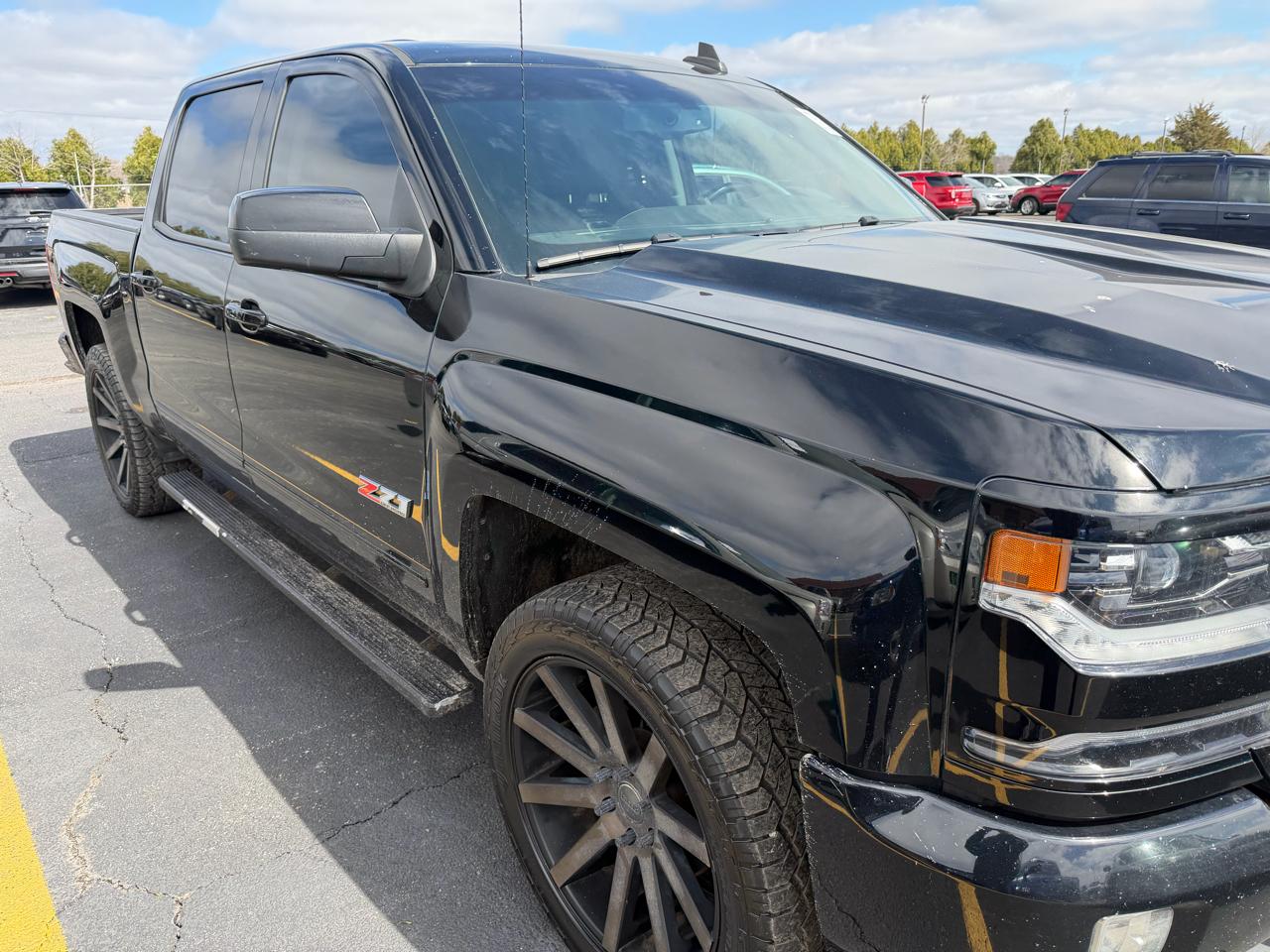 Chevrolet Silverado 1500 4WD Crew Cab 143.5" LTZ w/2LZ 2017