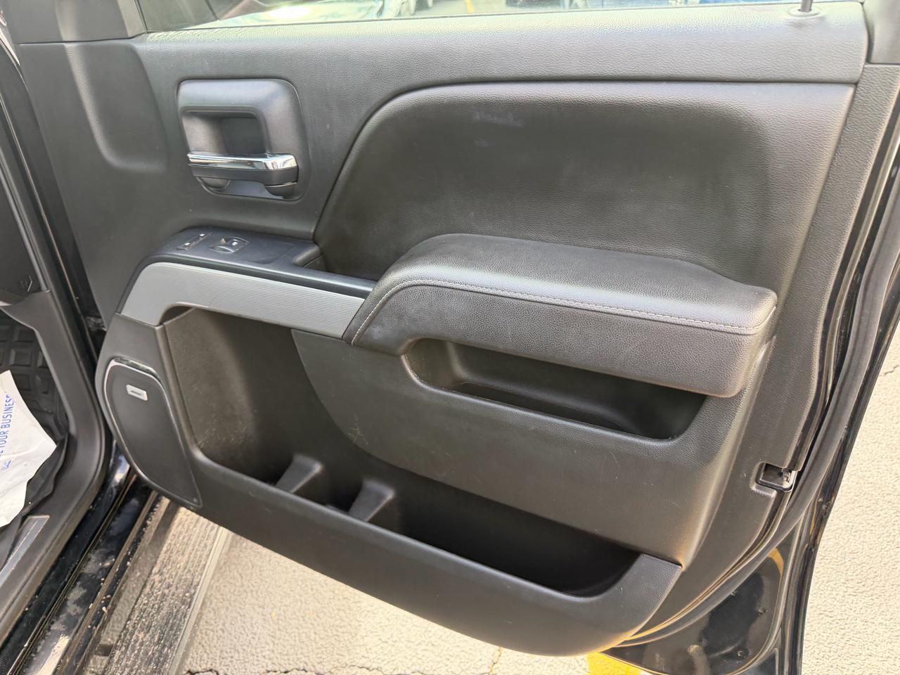 Chevrolet Silverado 1500 4WD Crew Cab 143.5" LTZ w/2LZ 2017