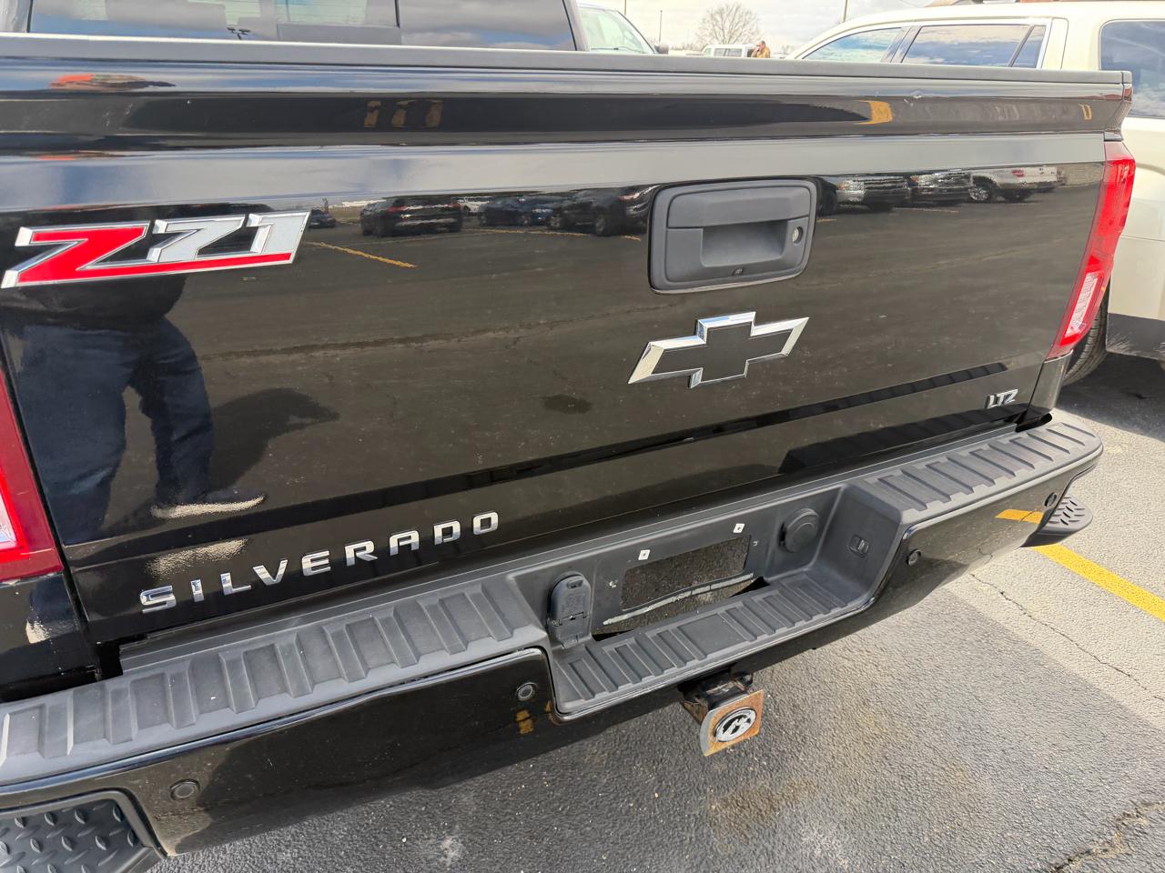 Chevrolet Silverado 1500 4WD Crew Cab 143.5" LTZ w/2LZ 2017