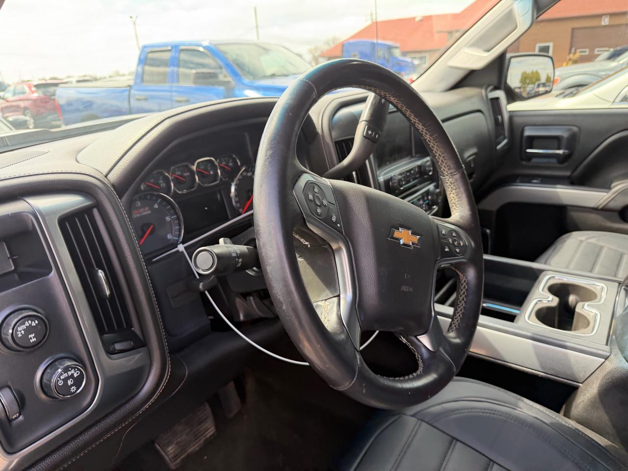 Chevrolet Silverado 1500 4WD Crew Cab 143.5" LTZ w/2LZ 2017