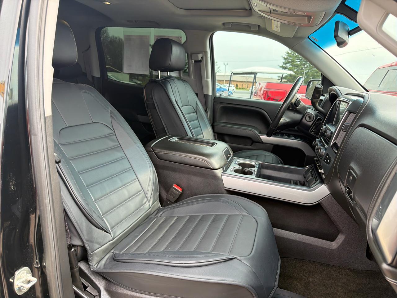 Chevrolet Silverado 1500 4WD Crew Cab 143.5" LTZ w/2LZ 2017