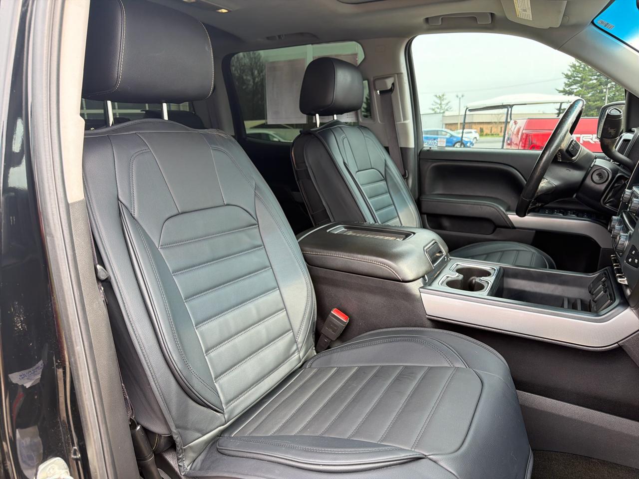 Chevrolet Silverado 1500 4WD Crew Cab 143.5" LTZ w/2LZ 2017