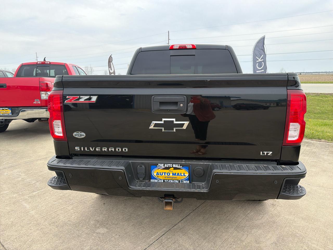 Chevrolet Silverado 1500 4WD Crew Cab 143.5" LTZ w/2LZ 2017
