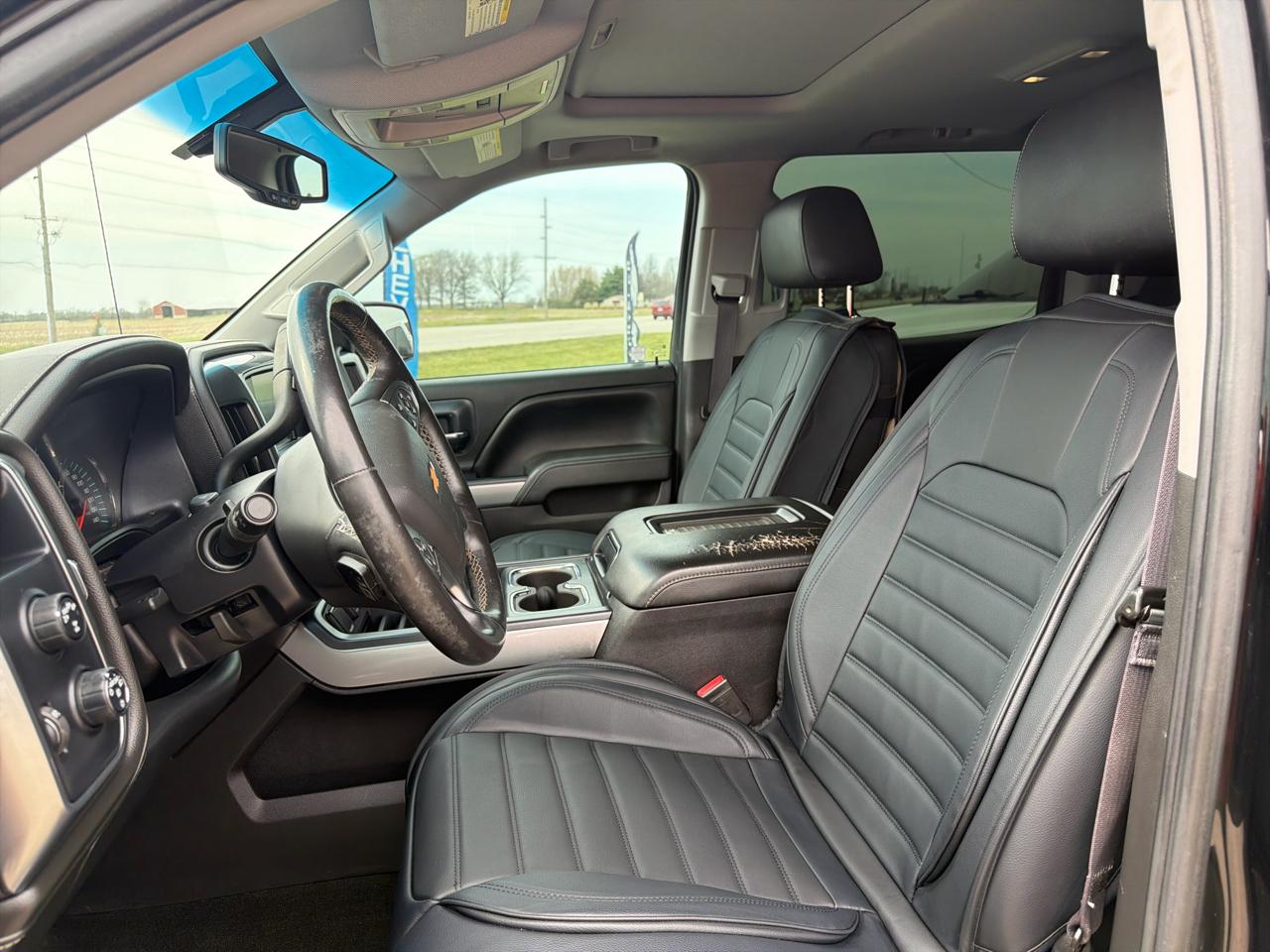 Chevrolet Silverado 1500 4WD Crew Cab 143.5" LTZ w/2LZ 2017