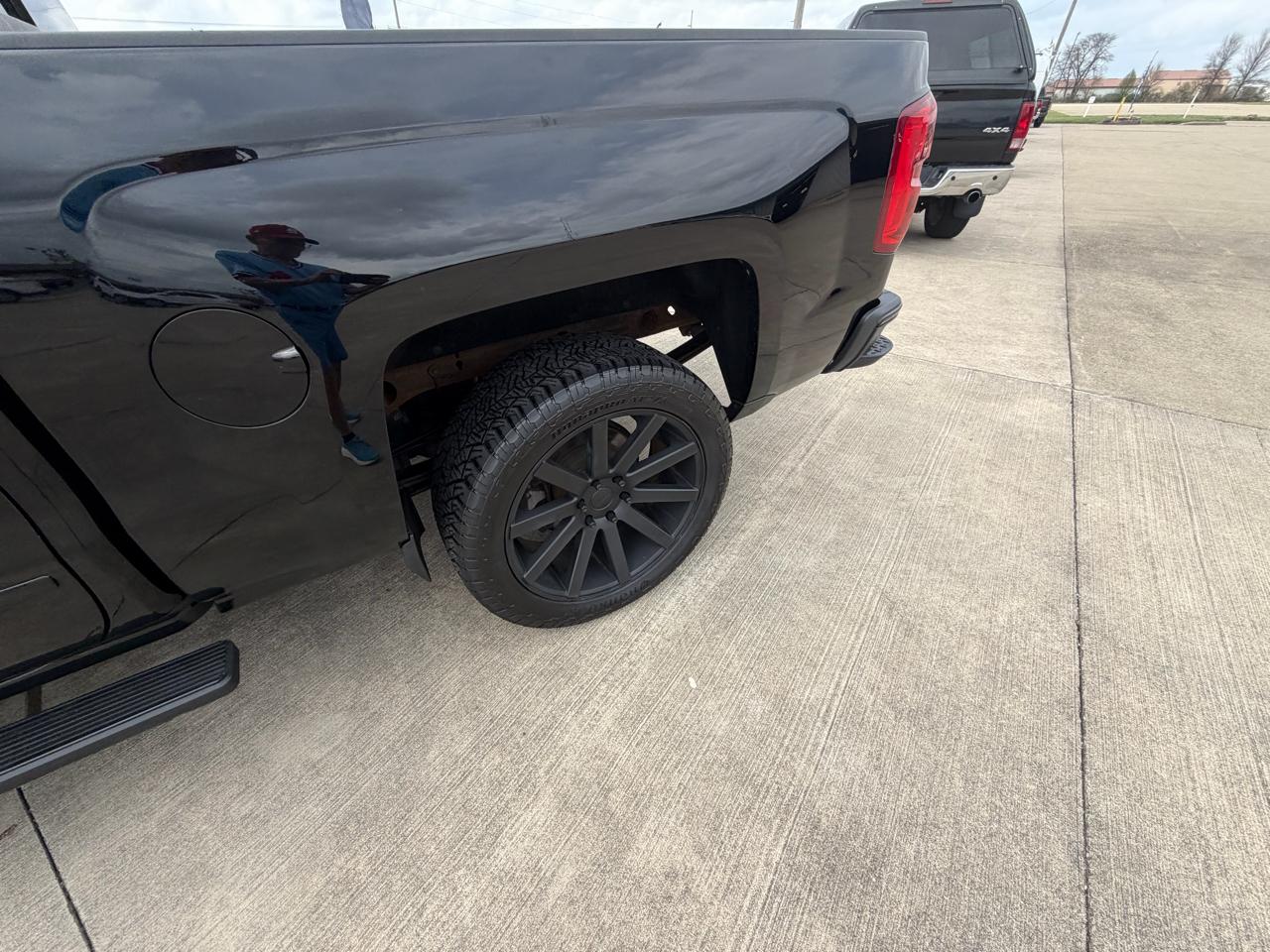 Chevrolet Silverado 1500 4WD Crew Cab 143.5" LTZ w/2LZ 2017